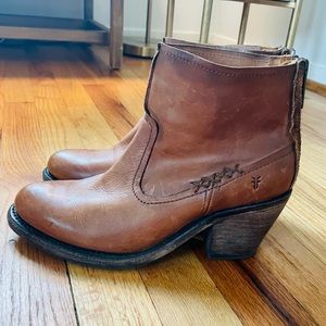 Frye Booties (8B)